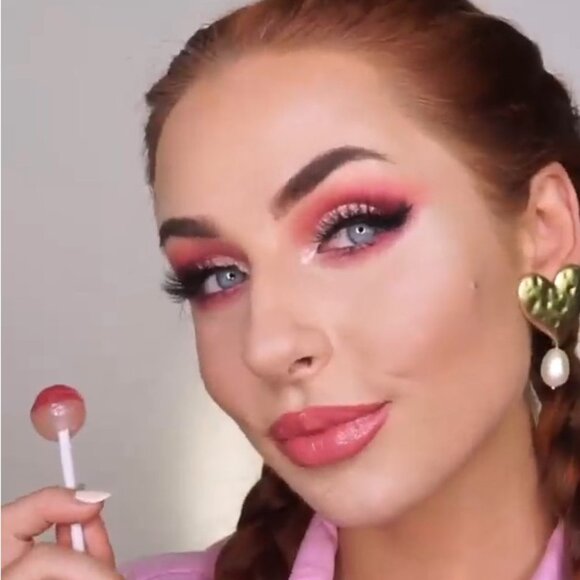 HUDA BEAUTY RUBY Obsession Eyeshadow Palette ~Raspberrry & Rose Gold NIP 10g - Picture 7 of 16